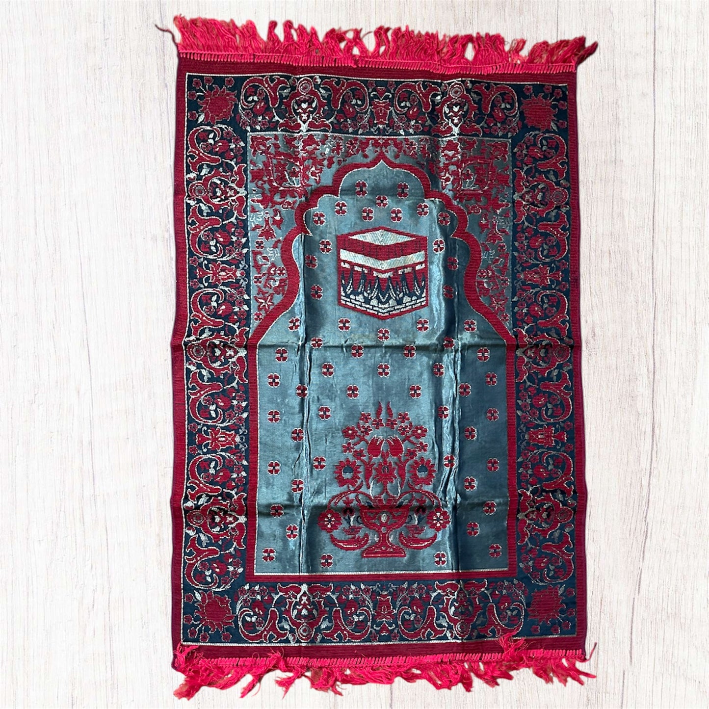 Islamic/Muslim Prayer Rug | Janamaz | Namaz Sajadah - Kaaba Design with Pouch
