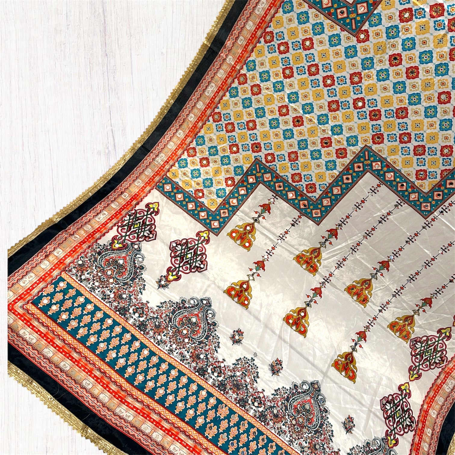 Printed colorful patterned dupatta/scarf/stole with intricate designs